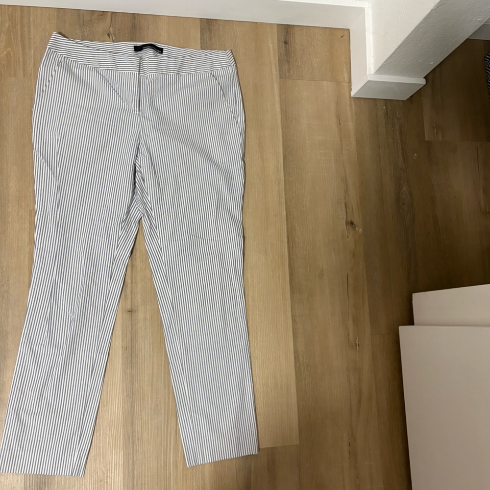 Amanda & Chelsea Men's Pinstripe Pants - Black and White